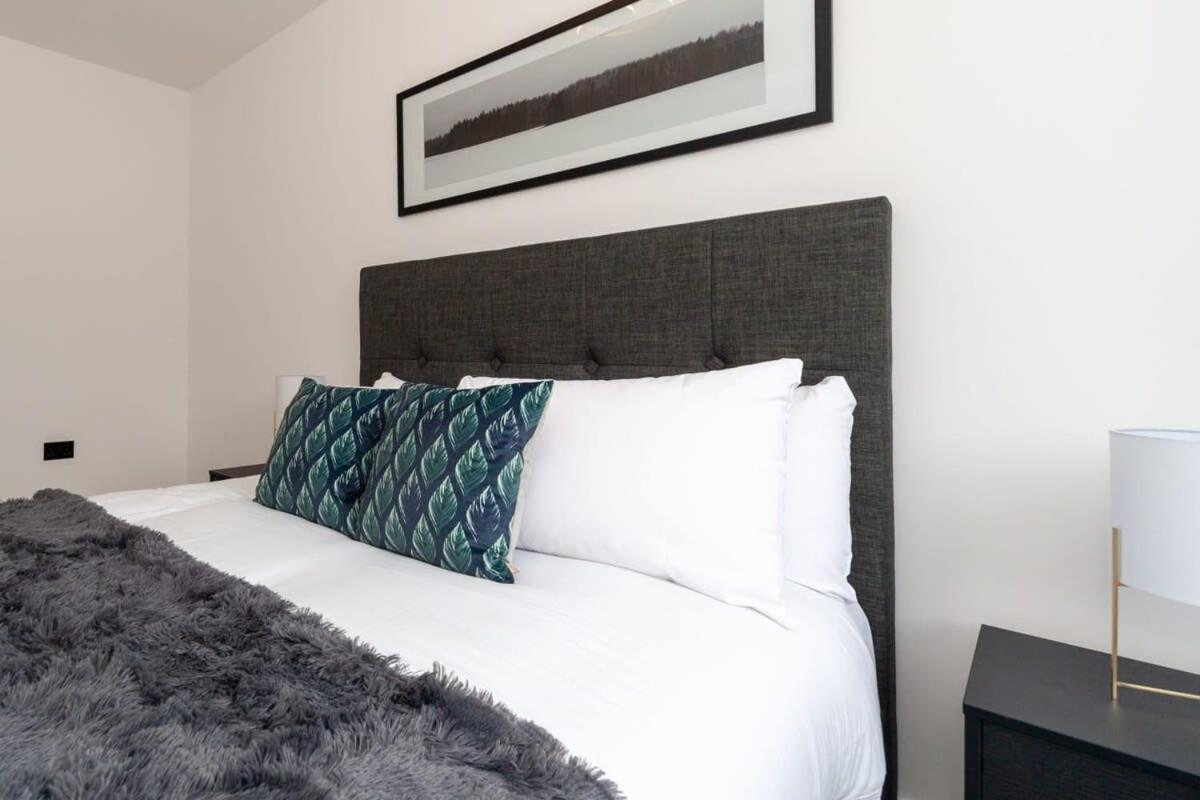 Modern 2 Bedroom Apartment In Wimbledon ロンドン エクステリア 写真